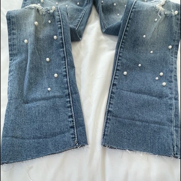 NWT Aqua‎ Pearl Embellished Distressed Straight Leg Jeans Ankle Cropped Size 24 - Picture 10 of 11